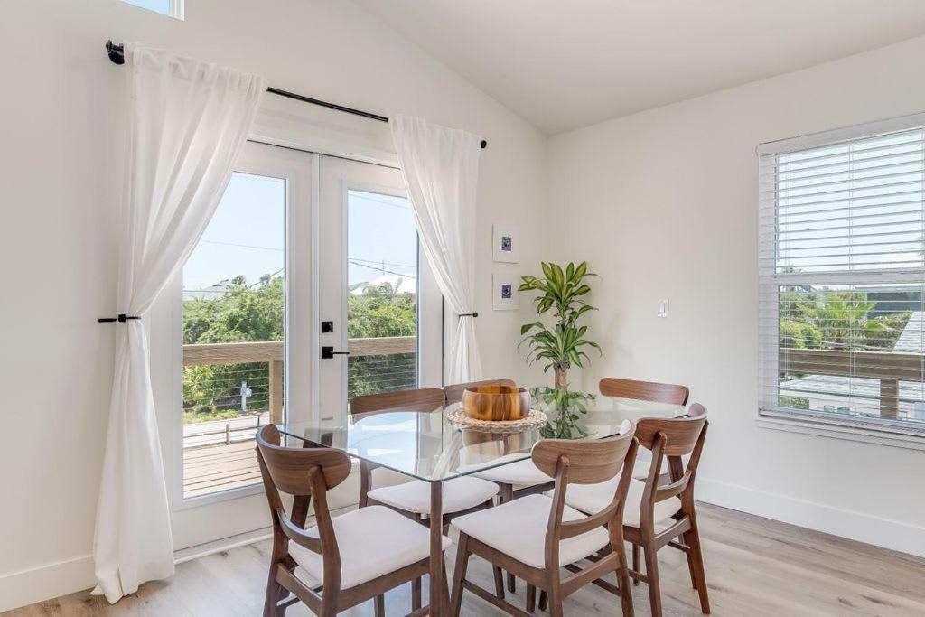 Bright New Beach House With In- Law Suite -- 2 Blocks To Beach! Сейнт-Огастін Екстер'єр фото